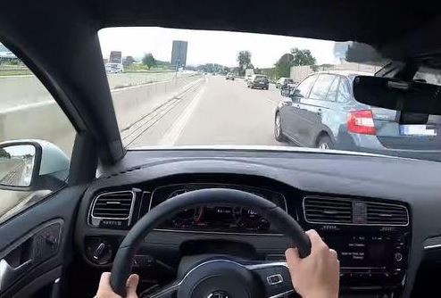 USR vrea LEGE NOUĂ: Șoferii VITEZOMANI și cursanții, OBLIGAȚI să facă și cursuri de conducere defensivă