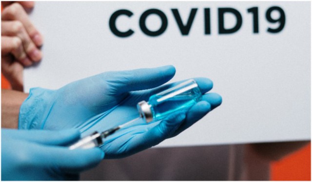 Vaccinurile COVID-19 NU modifică ADN-ul