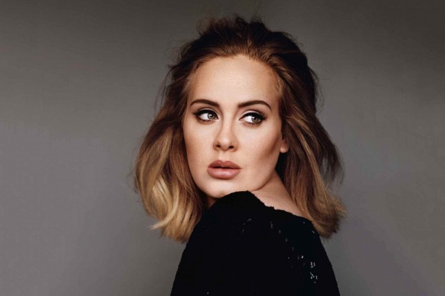 Albumul '30' al cântăreţei Adele a petrecut a doua săptămână pe primul loc în topul american