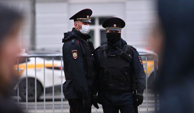 Atac armat la Moscova: Un fost militar a ucis două persoane pentru că i s-a atras atenția să poarte mască