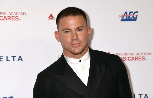 Experienţa de stripper a lui Channing Tatum transpusă de Steven Soderbergh în filmul 'Magic Mike'