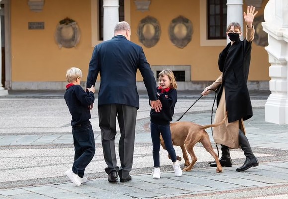 Prinţesa Charlene de Monaco va lipsi de la ziua gemenilor ei, pe 10 decembrie
