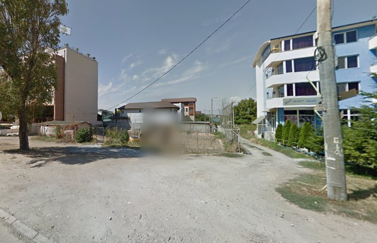 PATROANA de la SMARALD LAKE RESIDENCE își face și ea un BLOC cu 3 etaje la Universitate