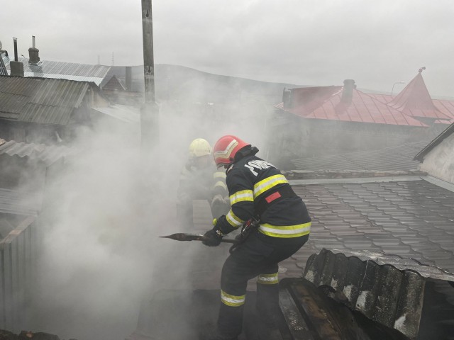 INCENDIU la o CASĂ din EFORIE SUD