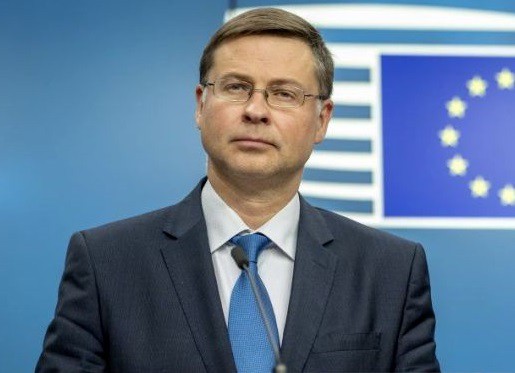 PNRR-urile Poloniei şi Ungariei, puţin probabil să fie aprobate anul acesta de Comisia Europeană