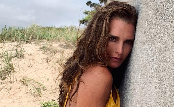 Brooke Shields, sexy la 56 de ani. Fotografia care a tăiat respiraţia tuturor