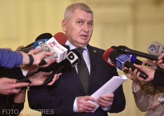 Numele vehiculate în locul lui Florin Roman pentru conducerea Ministerului Cercetării