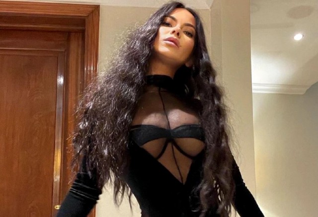 Inna a făcut furori în Egipt! A purtat o ținută fără lenjerie intimă pe scenă