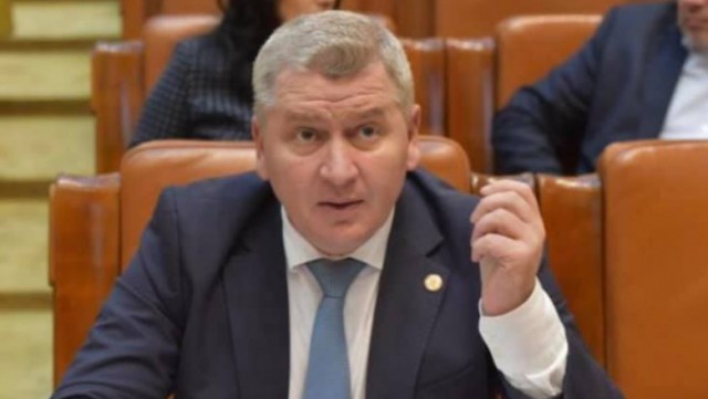 USR îl cheamă în Parlament pe Florin Roman, acuzat că şi-a plagiat lucrarea de masterat