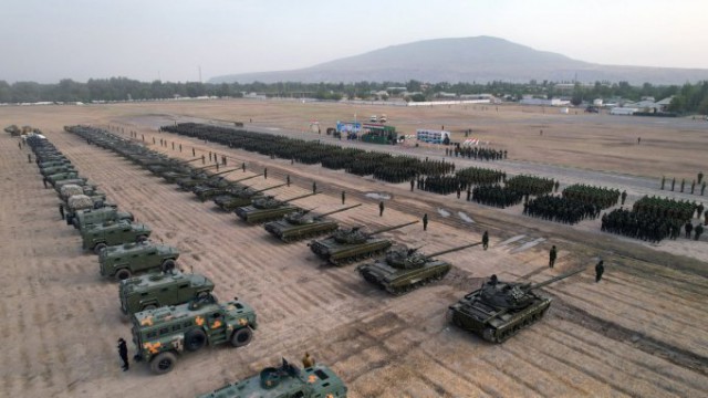 NATO accelerează livrările de arme către Ucraina