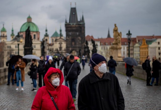 Coronavirus: Slovacia, ţara cu cea mai mare rată de infectare din lume, relaxează restricţiile pentru vaccinaţi