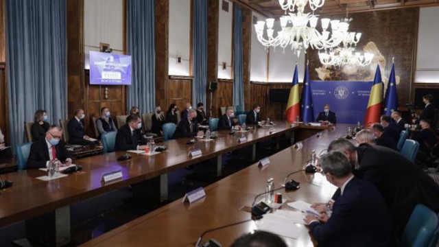 Guvernanții caută BANI pentru MAJORĂRILE promise