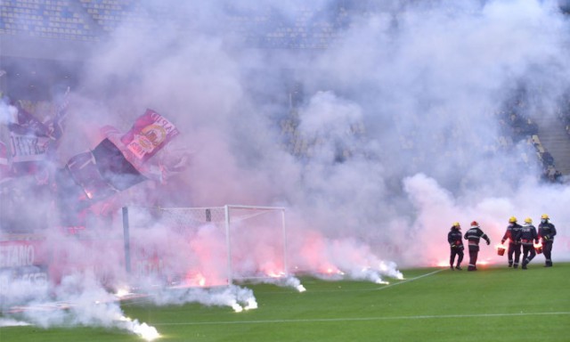 Sancţiuni contravenţionale pentru organizatorul meciului de fotbal dintre FCSB şi FC Rapid Bucureşti