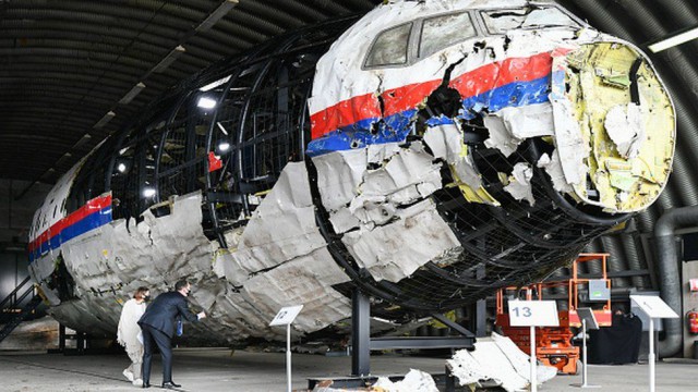 Suspecţii în procesul din Ţările de Jos, 'pe deplin responsabili' pentru doborârea MH17, potrivit acuzării