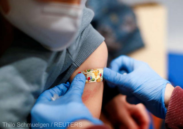 Coronavirus: Şase copii din Franţa au primit din greşeală o doză prea puternică de vaccin Pfizer