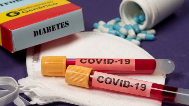Glicemia necontrolata poate creste riscul de agravare a bolii COVID-19 in cazul diabeticilor