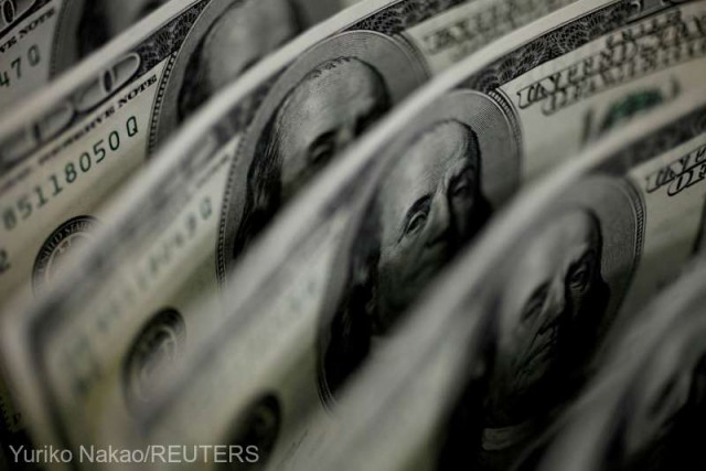 Activitatea globală de fuziuni şi achiziţii a atins nivelul record de 5.000 de miliarde de dolari în 2021