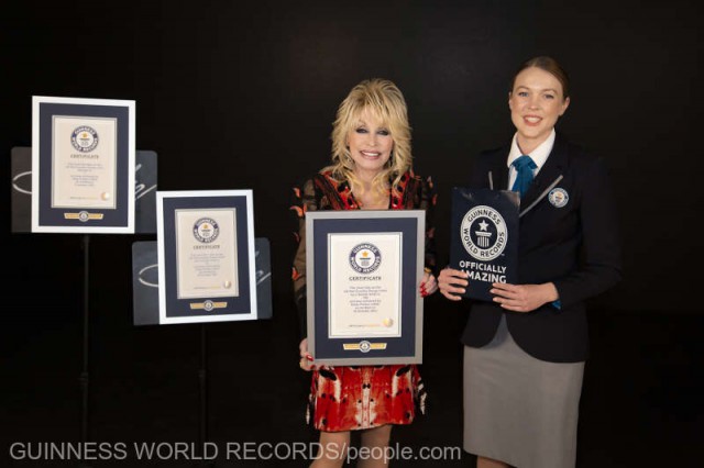 Dolly Parton a doborât trei recorduri mondiale Guinness