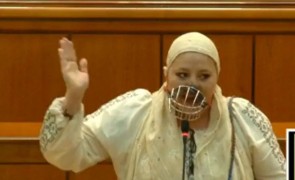 Diana Șoșoacă EXULTĂ de bucurie că a dat FLIT invitației de Revelion de la România TV