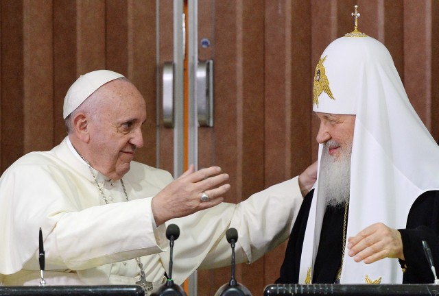 O nouă întâlnire între Papa Francisc şi patriarhul Kirill ar putea avea loc în 2022