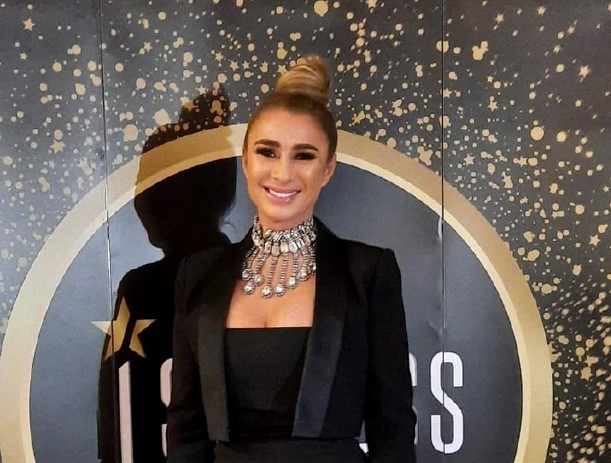 Anamaria Prodan, apariţie superbă în plin divorţ. Rochia aleasă i-a venit ca turnată