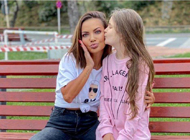 Cum a reacționat fiica Andreei Antonescu când și-a văzut mama în Playboy