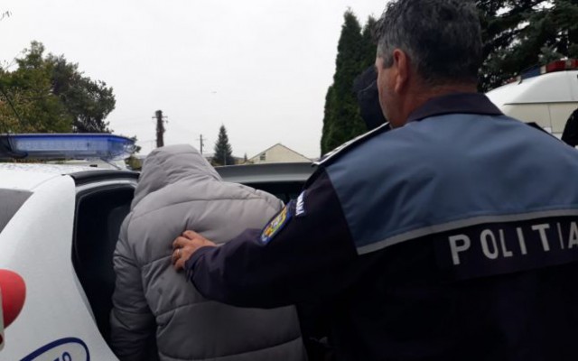 A RUPT în BĂTAIE o PERSOANĂ și a FUGIT în Anglia