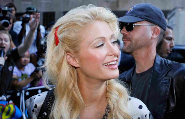 Ce se întâmplă în România, rămâne în România! Ce a făcut Paris Hilton la concertul din Craiova