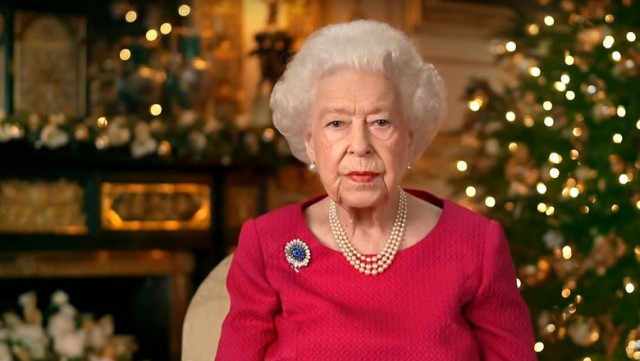 Bărbatul înarmat care a intrat pe domeniul Castelului Windsor ar fi vrut să o 