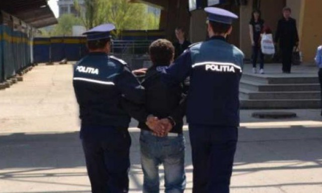 DOAR ce a IEȘIT din ÎNCHISOARE și s-a întors ÎNAPOI!