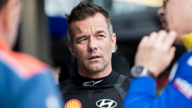 Auto: Sebastien Loeb, învingător în etapa a 7-a a Raliului Dakar şi revine pe locul 2 la general