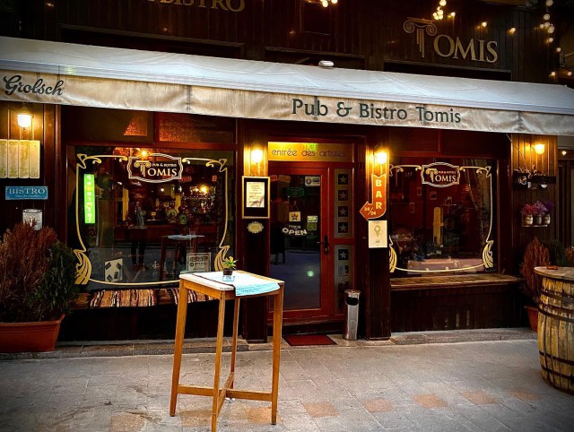 Parangheliile se ȚIN LANȚ la TOMIS PUB din PIAȚA OVIDIU!