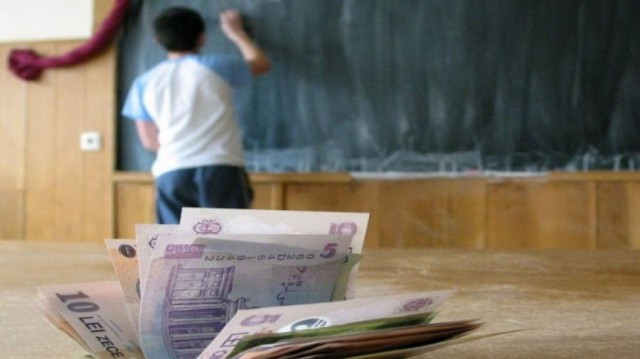 PRIMESC BURSE de MERIT doar ELEVII cu MEDII peste 9.50