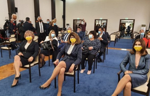 De ce CONSILIERII locali NU își fac PUBLICE RAPOARTELE de ACTIVITATE!