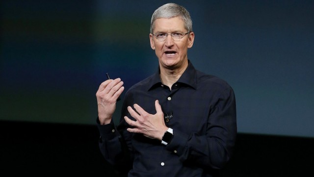 Directorul Apple a câştigat de 1.400 de ori mai mult decât un angajat obişnuit în 2021