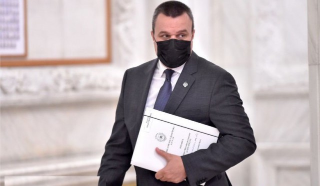 Senatorul Eugen Pirvulescu, acuzat de instigare la cumpărare de influență, dus cu mandat la DNA