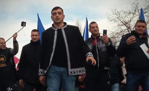 George Simion: campanie din casă în casă printre oamenii de la țară