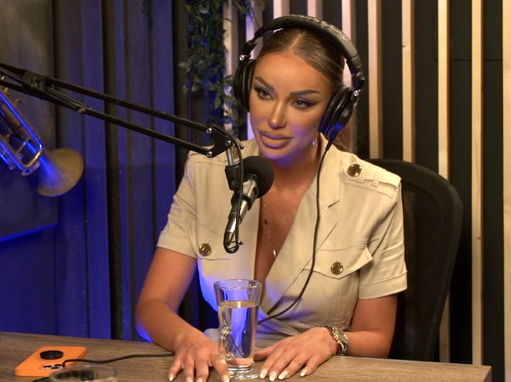 Bianca Drăgușanu l-a înlocuit pe Bădălău cu alt milionar în Dubai? Bianca Drăgușanu l-a înlocuit pe Bădălău cu alt milionar în Dubai?