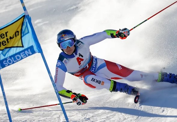 Schi alpin: Elveţianul Marco Odermatt, învingător în slalomul uriaş de la Adelboden