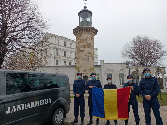 Elevi constănţeni din cadrul Şcolii Militare de Subofiţeri Jandarmi „Petru Rareş” Fălticeni, în practică la Constanţa
