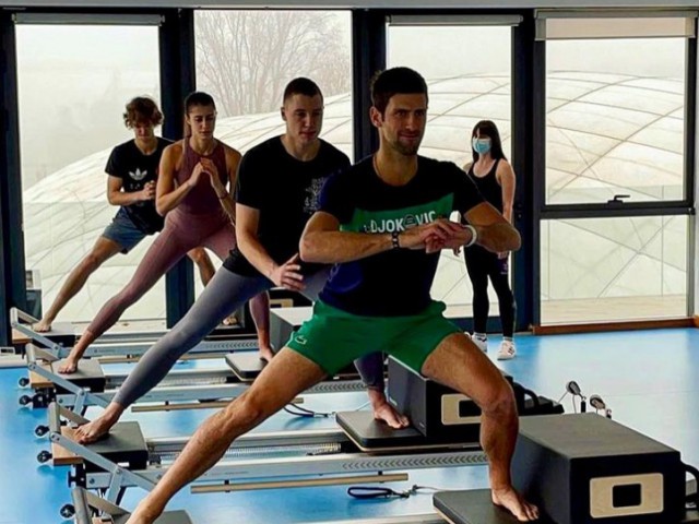 Cum a fost întâmpinat Novak Djokovic de ceilalți jucători la antrenamente