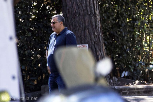 Fotbal: Mino Raiola a fost 'supus unor controale medicale de rutină care au necesitat anestezie'
