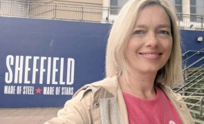 În timp ce Guvernul britanic impunea restricții, șefa unității privind Covid organiza petreceri private