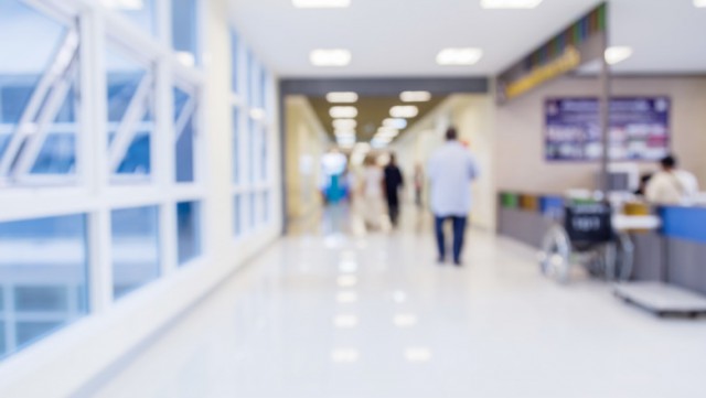 Adevăratul pericol al valului Omicron. Medic: „Este o mare temere în cazul României”