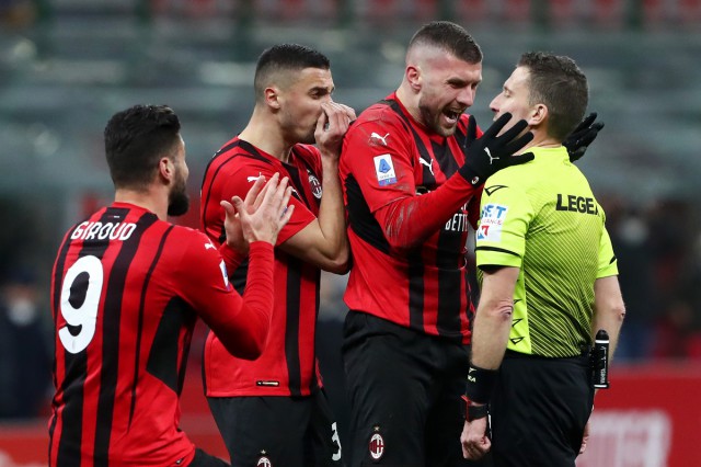 Fotbal: AC Milan, învinsă pe teren propriu în Serie A