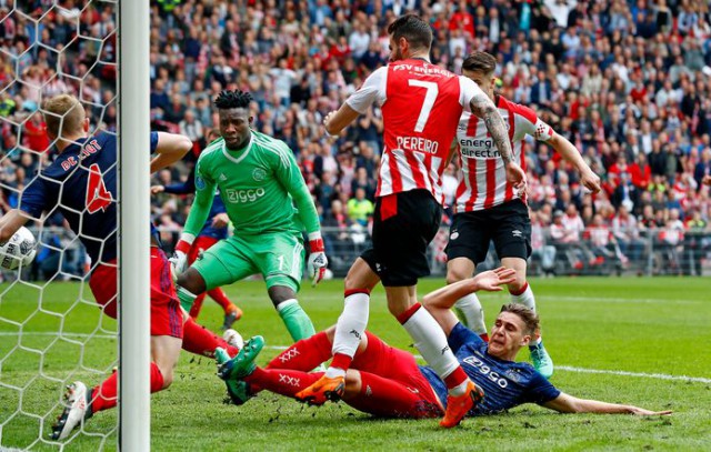 Fotbal: Ajax Amsterdam a învins-o în deplasare pe PSV Eindhoven în derby-ul campionatului Olandei