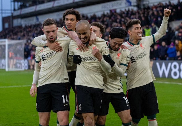 FC Liverpool a bătut-o, în deplasare, 3-1, pe Crystal Palace și continuă cursa pentru titlu