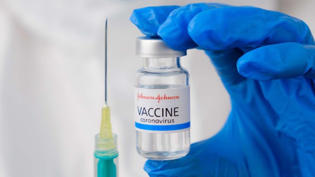 A fost înregistrat primul deces cauzat de vaccinul anticovid Johnson & Johnson