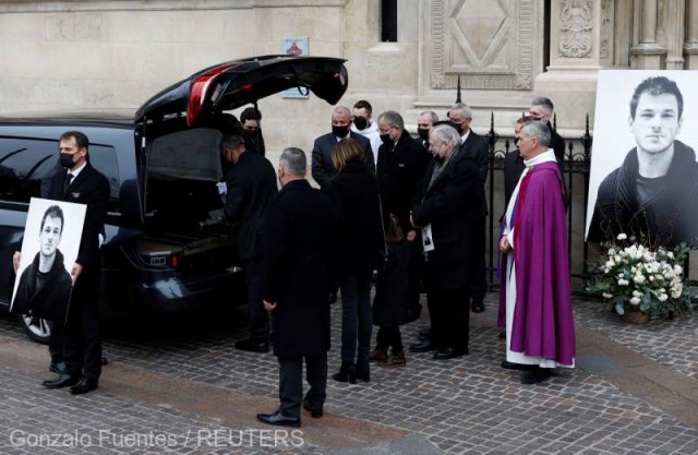 Catherine Deneuve, Bertrand Bonello şi Isabelle Huppert au asistat la funeraliile actorului Gaspard Ulliel