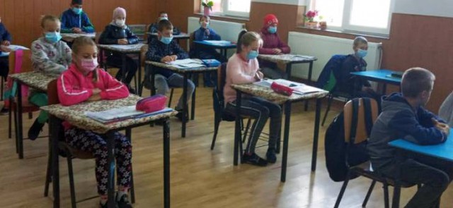 Legea Educației, amânată din nou de Guvern